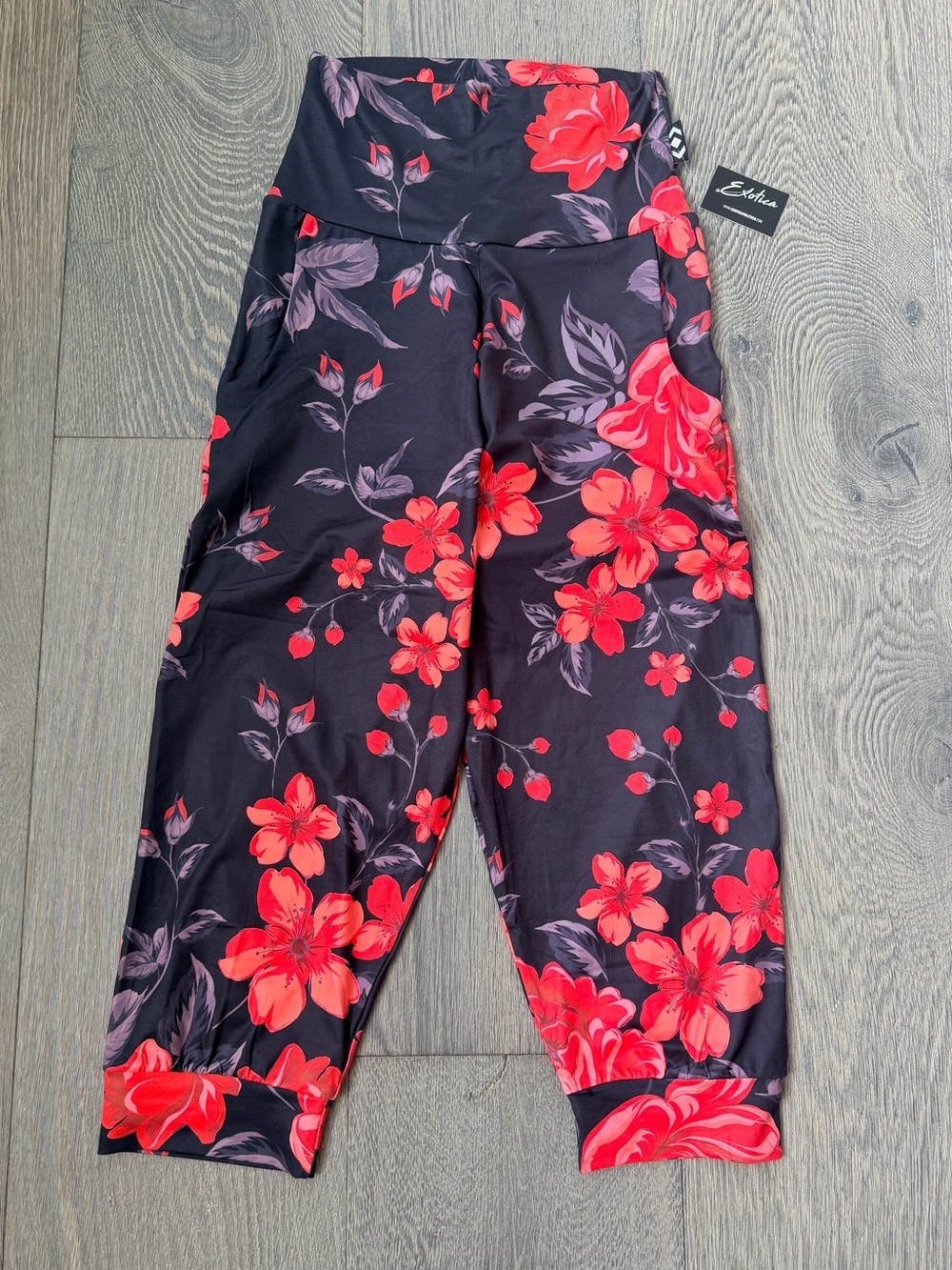 Exotica ExoticAthletica Botanical Baby Performance High Waisted Capri Joggers